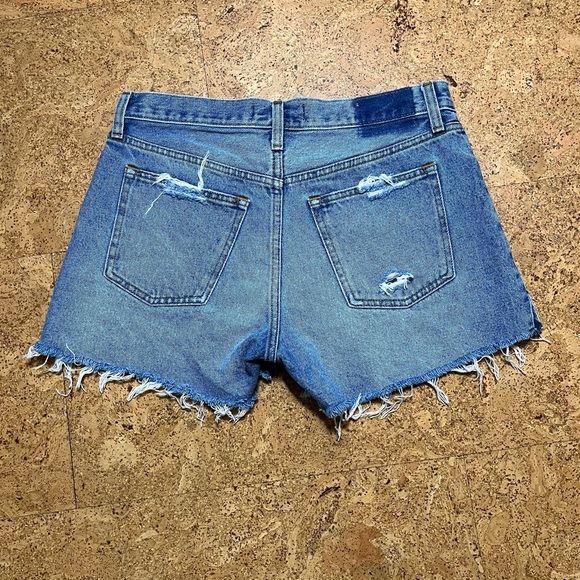 Abercrombie & Fitch The Boyfriend Distressed Midrise Jean Shorts In Sz 27/4 - Picture 6 of 10